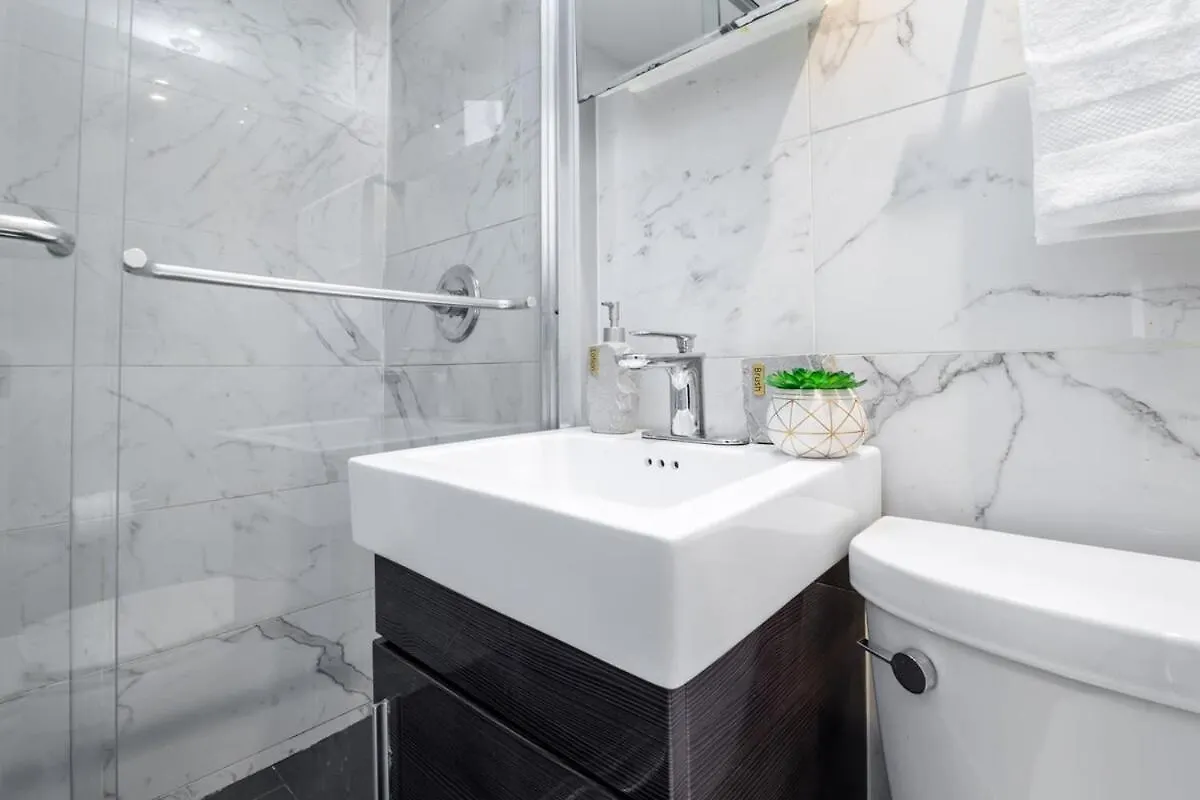 69-5C Festive Comfort Brand New 1Br Lower East Side Christmas Ready New York 0*,  United States