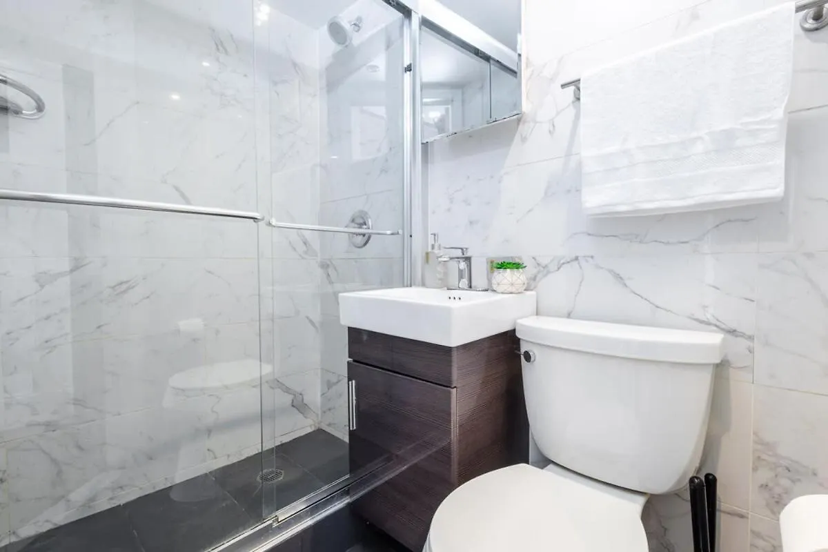69-5C Festive Comfort Brand New 1Br Lower East Side Christmas Ready New York