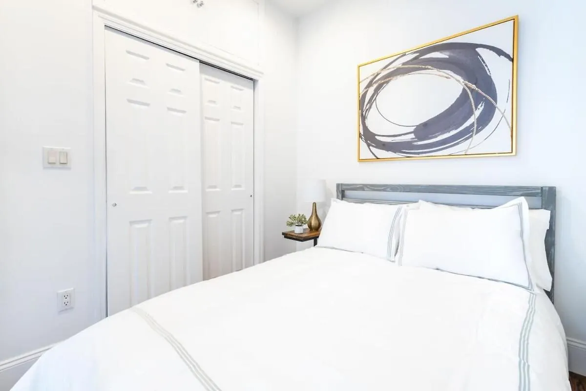 69-5C Festive Comfort Brand New 1Br Lower East Side Christmas Ready New York 0*,  United States