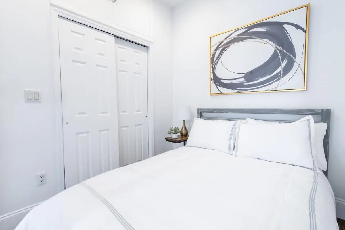 Apartment 69-5C Festive Comfort Brand New 1Br Lower East Side Christmas Ready New York United States