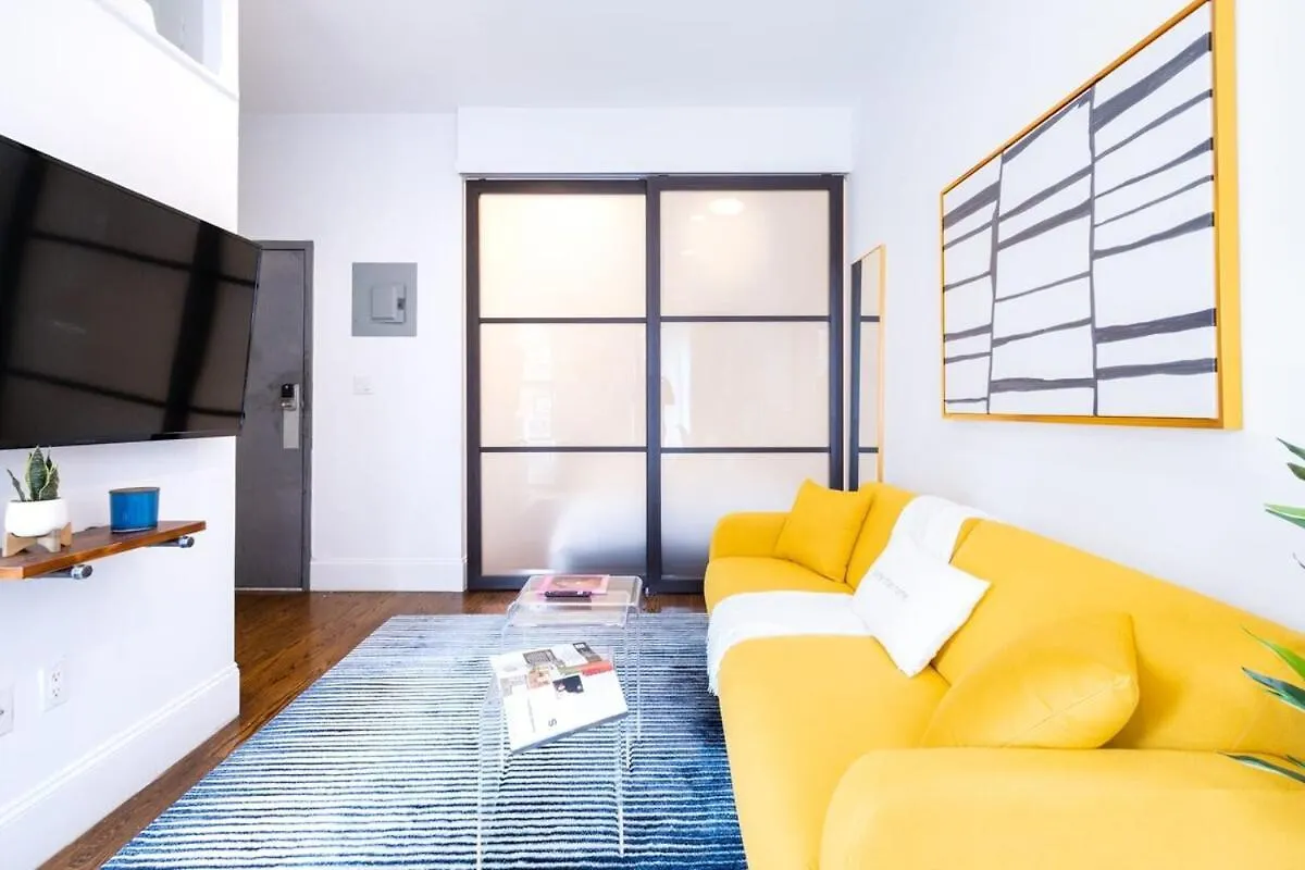 69-5C Festive Comfort Brand New 1Br Lower East Side Christmas Ready New York United States